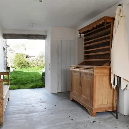 Prázdninový dům Maison Au Charme Du Village Avec Jardin Et Wi-fi - 2 Chambres, 2 Salles D'eau, Cheminee - Fr-1-434-11 *